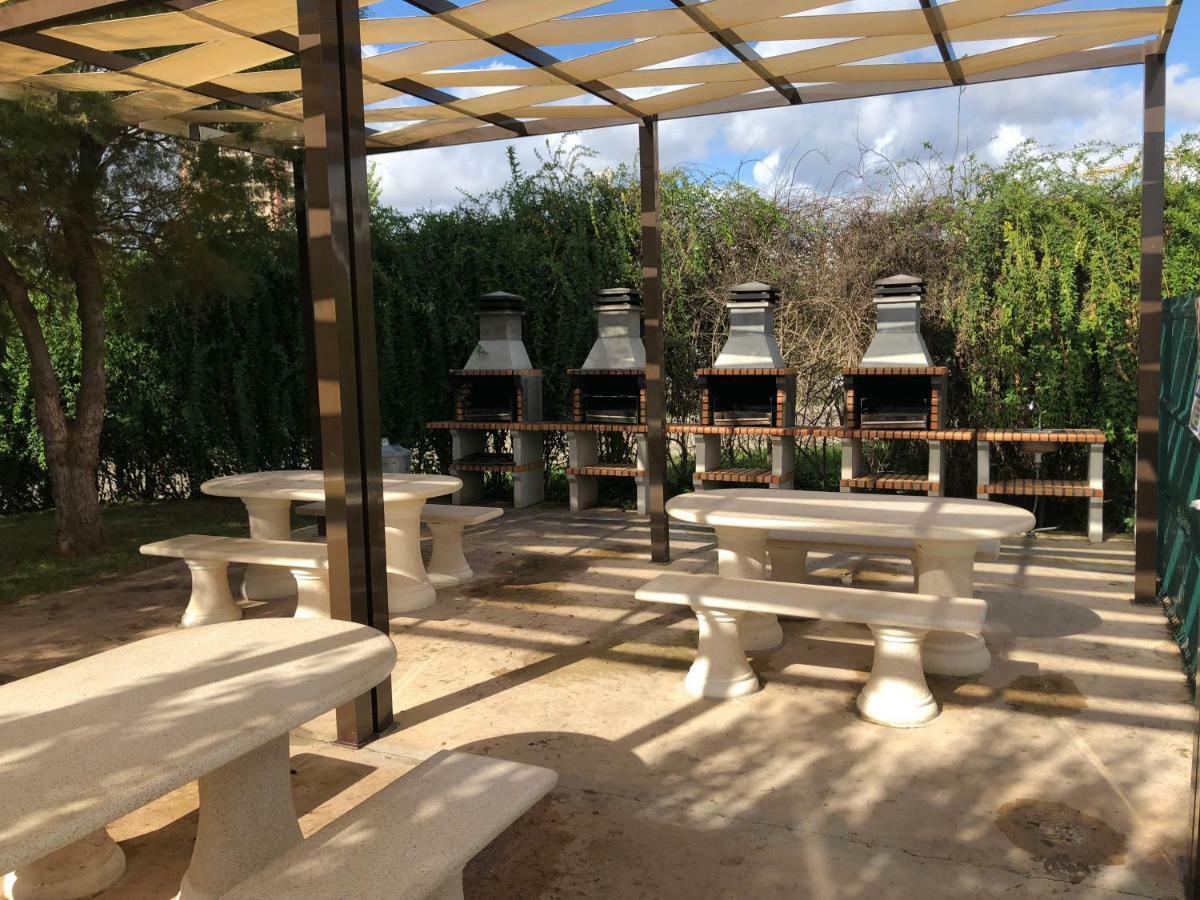 פורטימאו Awesome Apartment In Praia Da Rocha מראה חיצוני תמונה