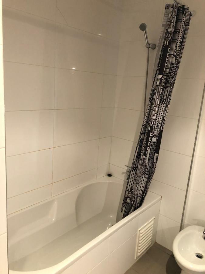 פורטימאו Awesome Apartment In Praia Da Rocha מראה חיצוני תמונה